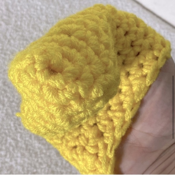 Vintage Handmade Yellow Crochet Knit Slip On Slippers - Picture 7 of 9